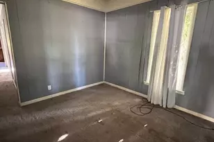 319 Morton, Palacios, TX 77465 - Photo 3