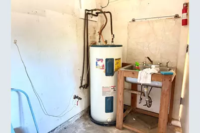 2801 Del Monte, Bay City, TX 77414 - Photo 11