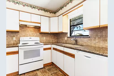 1816 Leissner, Bay City, TX 77414 - Photo 7