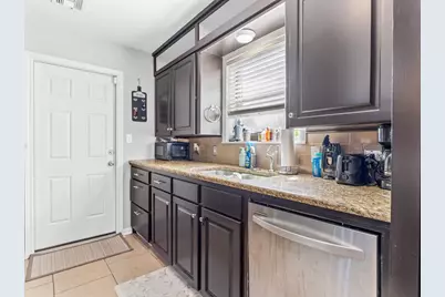 4009 Rice, Bay City, TX 77414 - Photo 3