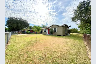 135 Janice, Bay City, TX 77414 - Photo 11