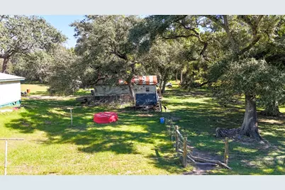 979 N Fm 647 Road, Louise, TX 77455 - Photo 19