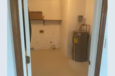 625 Lakeview Drive, Markham, TX 77414 - Photo 7