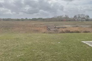 625 Lakeview Dr, Markham, TX 77414 - Photo 19