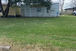 625 Lakeview Dr, Markham, TX 77414 - Photo 3