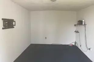 625 Lakeview Dr, Markham, TX 77414 - Photo 29