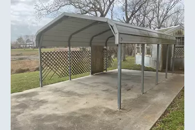 625 Lakeview Drive, Markham, TX 77414 - Photo 21