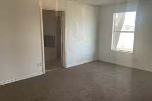 625 Lakeview Dr, Markham, TX 77414 - Photo 3