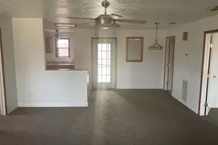 625 Lakeview Dr, Markham, TX 77414 - Photo 13