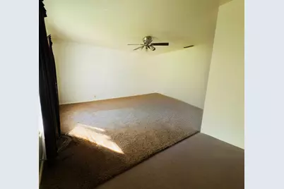 216 Burnet, Port Lavaca, TX 77979 - Photo 5