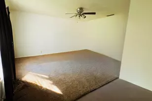 216 Burnet, Port Lavaca, TX 77979 - Photo 5