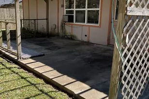 2009 Stones throw Dr, Bay City, TX 77414 - Photo 21