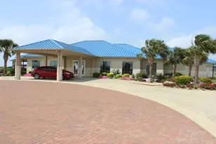 3432 Bay Pt Dr, Palacios, TX 77465 - Photo 1