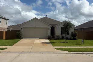 1410 Red Hills Dr, Rosharon, TX 77583 - Photo 1