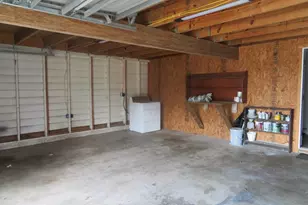 111 Duson, Palacios, TX 77465 - Photo 31