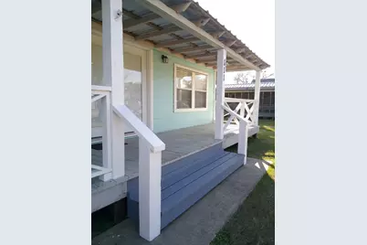 111 Duson, Palacios, TX 77465 - Photo 3