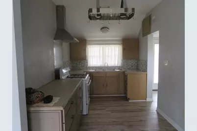 111 Duson, Palacios, TX 77465 - Photo 17