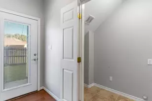 4404 Cardinal, Bay City, TX 77414 - Photo 19