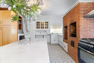 2421 Avenue G, Bay City, TX 77414 - Photo 11