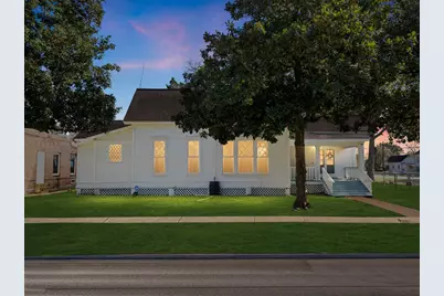 2421 Ave G, Bay City, TX 77414 - Photo 3