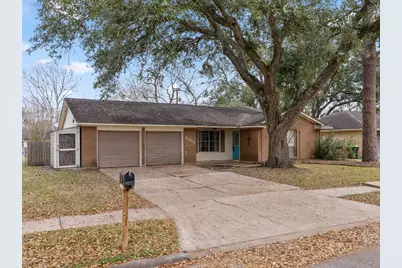 2005 Candlewood, Bay City, TX 77414 - Photo 3