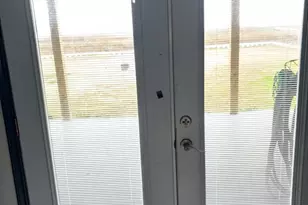 401 E Bayshore Dr, Palacios, TX 77465 - Photo 7