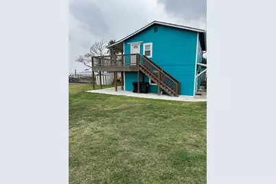 401 East Bayshore Drive, Palacios, TX 77465 - Photo 3