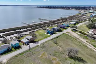 401 E Bayshore Dr, Palacios, TX 77465 - Photo 45