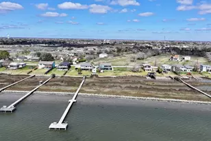 401 E Bayshore Dr, Palacios, TX 77465 - Photo 41