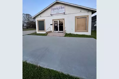 1713 Avenue F ( Highway 60), Bay City, TX 77414 - Photo 3