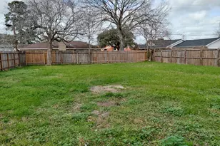 1105 Miller, Angleton, TX 77515 - Photo 15