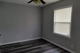 1105 Miller, Angleton, TX 77515 - Photo 9