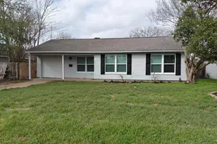 1105 Miller, Angleton, TX 77515 - Photo 1