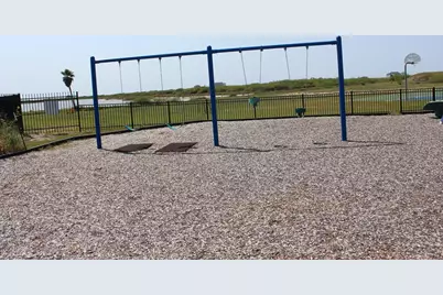 3029 Palacios Bay Dr, Palacios, TX 77465 - Photo 3