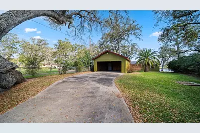 6250 Cr 659, Brazoria, TX 77422 - Photo 7