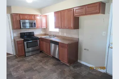 403 Lotus, Lake Jackson, TX 77566 - Photo 13