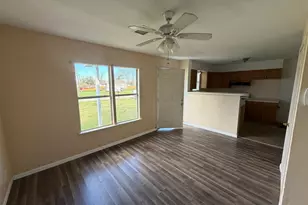 406 Snow Dr, West Columbia, TX 77486 - Photo 7