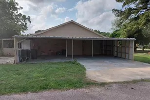 1518 Avenue B, Danbury, TX 77534 - Photo 35