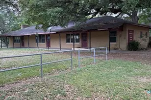 2318 Avenue K, Bay City, TX 77414 - Photo 1