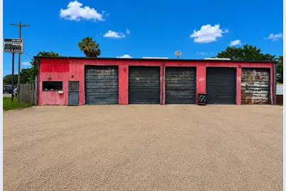 2016 N Velasco Hwy 288B, Angleton, TX 77515 - Photo 3