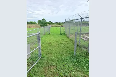24313 County Road 46, Angleton, TX 77534 - Photo 9
