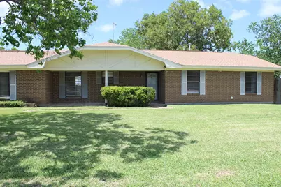300 Austin, Palacios, TX 77465 - Photo 21