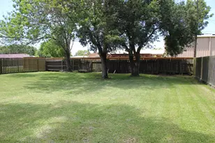 300 Austin, Palacios, TX 77465 - Photo 21
