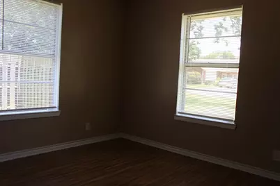 300 Austin, Palacios, TX 77465 - Photo 29