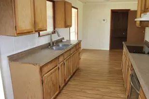 300 Austin, Palacios, TX 77465 - Photo 25
