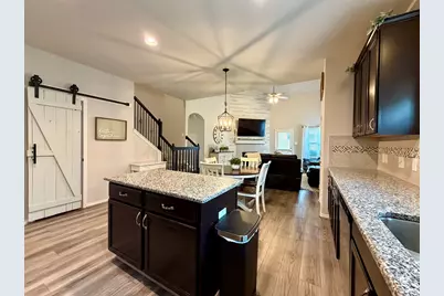5191 Dry Hollow Dr, Alvin, TX 77511 - Photo 9