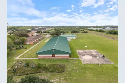 1200 Whitson, Bay City, TX 77414 - Photo 9