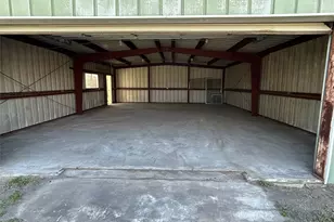 307 Market St, Louise, TX 77455 - Photo 37