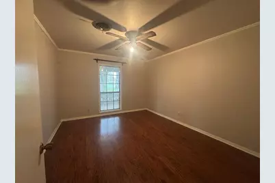 307 Market Street, Louise, TX 77455 - Photo 17