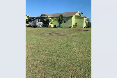 142 Tarpon, Palacios, TX 77465 - Photo 3
